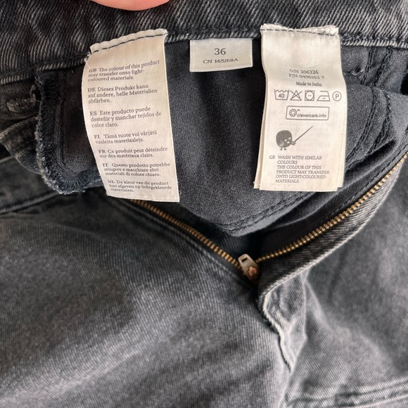 Black denim skirt - Picture 3 of 3